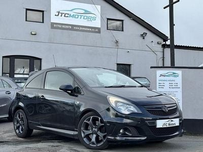 Begagnad Vauxhall Corsa 2013 Svart Halvkombi