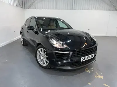 Used Porsche Macan 258 HP (189 kW) 2016 Black SUV