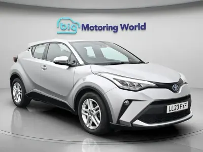 Second-hand Toyota C-HR 122 CP (89 kW) 2023 SUV