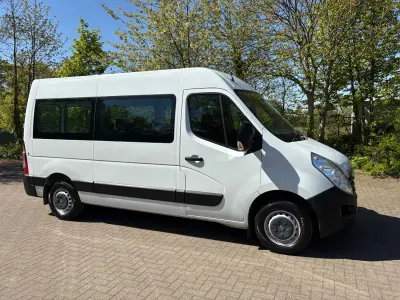 Second-hand Vauxhall Movano 125 CP (91 kW) 2015 Alb Monovolum