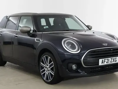 Używany Mini Cooper Clubman Exclusive 134 KM (98 kW) 2021 Czarny Kombi