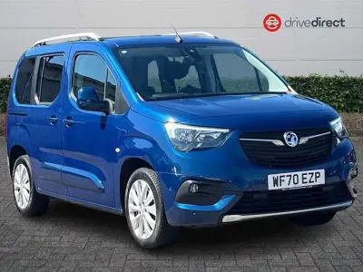 Used Vauxhall Combo Elite 130 HP (95 kW) 2020 Blue MPV