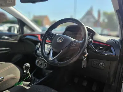 Used Vauxhall Corsa 75 HP (55 kW) 2019 White Hatchback