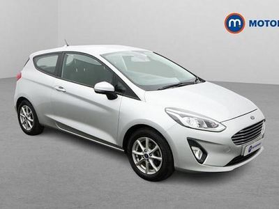 Used Ford Fiesta Zetec 86 HP (63 kW) 2019 Silver Hatchback