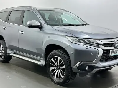 Used Mitsubishi Shogun 187 HP (137 kW) 2018 Grey SUV
