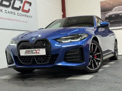 Usado BMW i4 M Sport 250 kW (340 CV) 2023 Azul Berlina