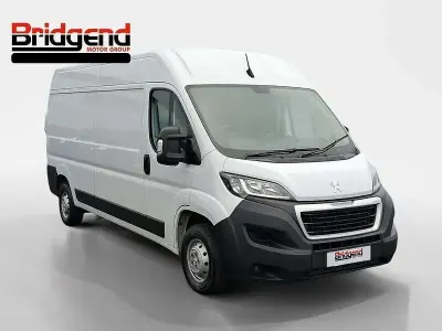 Used Peugeot Boxer Premium 140 HP (102 kW) 2023 White Van