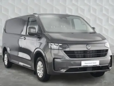 Begagnad VW Transporter Pro 2025 Grå Van