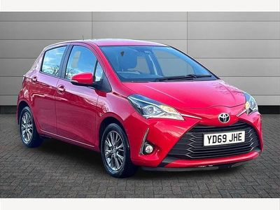 Used Toyota Yaris 111 HP (81 kW) 2019 Red Hatchback