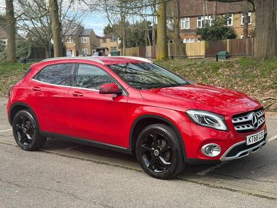 Usado Mercedes GLA200 Premium 2018 Vermelho SUV
