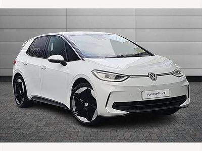 Used VW ID.3 Pro 147 kW (200 HP) 2025 White Hatchback