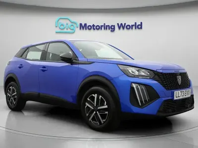 Second-hand Peugeot 2008 Active 100 CP (73 kW) 2023 Albastru SUV