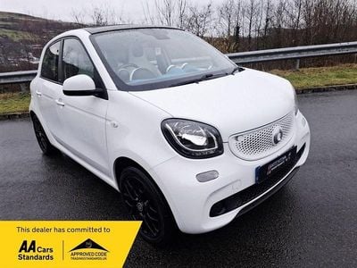 Used Smart ForFour Proxy 90 HP (66 kW) 2015 White Hatchback