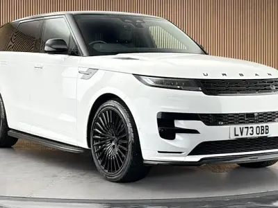Used Land Rover Range Rover Sport SE Dynamic 300 HP (220 kW) 2023 Fuji white SUV