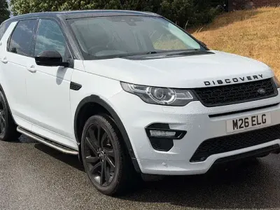 Used Land Rover Discovery Sport HSE Dynamic 180 HP (132 kW) 2016 White SUV