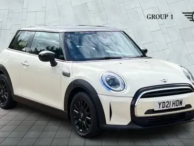 Used Mini Cooper Classic 134 HP (98 kW) 2021 White Hatchback