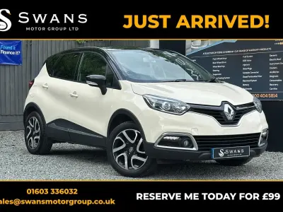 Used Renault Captur Dynamique 90 HP (66 kW) 2017 White SUV
