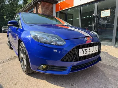 Used Ford Focus ST 250 HP (183 kW) 2014 Blue Hatchback