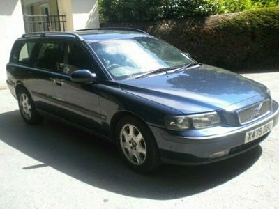 used Volvo V70 2.4