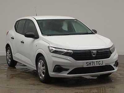 Used Dacia Sandero Essentiel 67 HP (49 kW) 2021 White Hatchback