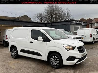 Used Vauxhall Combo Sportive 100 HP (73 kW) 2021 White Van