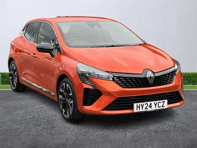 Used Renault Clio V Techno 143 HP (105 kW) 2024 Orange Hatchback