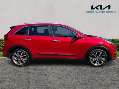 Used Kia Niro 2020 Red SUV