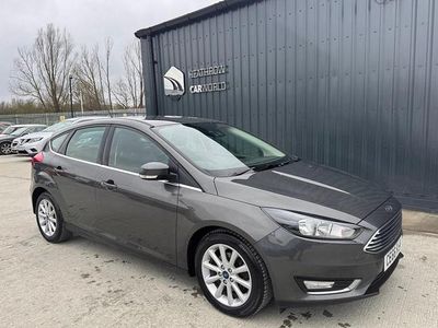 Used Ford Focus Titanium 125 HP (91 kW) 2016 Grey Hatchback