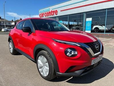 Używany Nissan Juke Acenta 117 KM (86 kW) 2023 Czerwony SUV