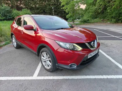 Used Nissan Qashqai Acenta Premium 2014 Red SUV