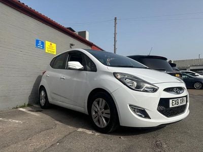 Used Hyundai ix20 Style 123 HP (90 kW) 2011 White Hatchback