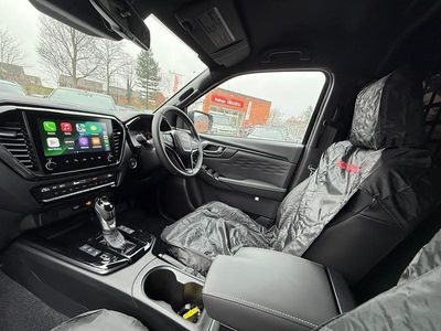 Black New 2025 Isuzu D-Max Pickup | £39,990 (Fair price)