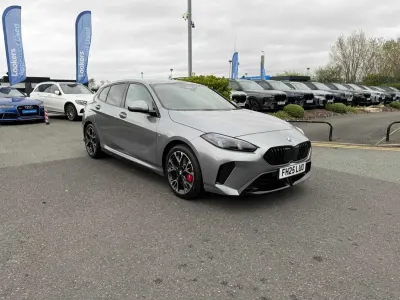 Begagnad BMW 120 M Sport 2025 Grå Halvkombi