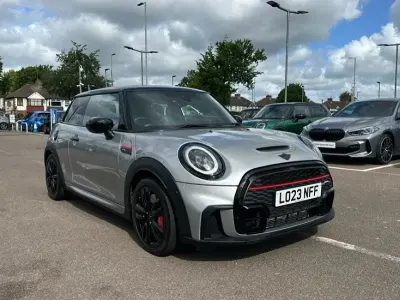 Używany Mini John Cooper Works Hatch 228 KM (167 kW) 2023 Srebrny Hatchback