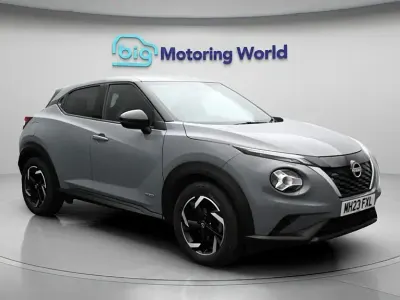 Usado Nissan Juke N-Connecta 143 CV (105 kW) 2023 Gris SUV