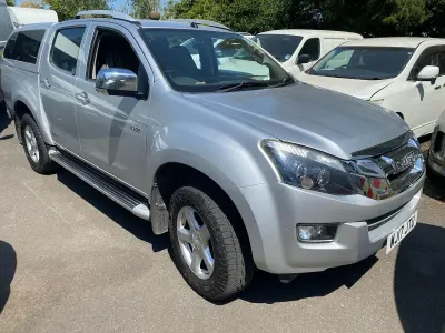 Used Isuzu D-Max 2017 Silver Pickup