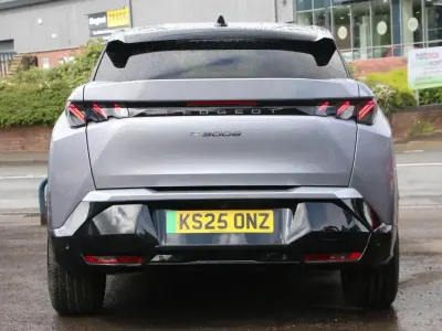 Used Peugeot e-3008