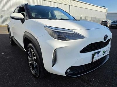 Used Toyota Yaris Cross Design 2023 Platinum pearl white SUV