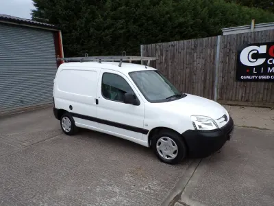 Used Peugeot Partner 69 HP (50 kW) 2006 White MPV