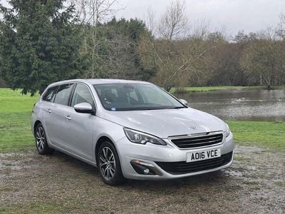 Used Peugeot 308 Allure 120 HP (88 kW) 2016 Silver Estate