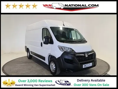 Second-hand Vauxhall Movano 140 CP (102 kW) 2023 Alb