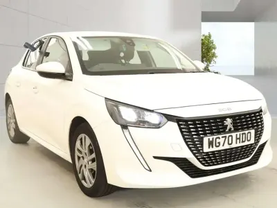 Used Peugeot 208 Active 100 HP (73 kW) 2020 White Hatchback