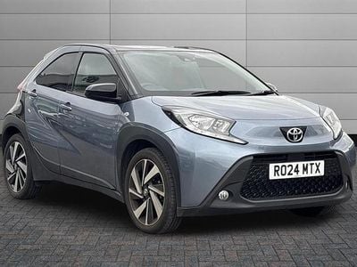 Używany Toyota Aygo X 72 KM (52 kW) 2024 Biały SUV