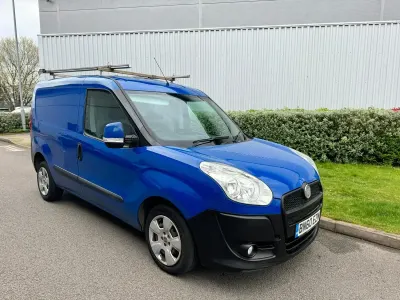 Used Fiat Doblò 85 HP (62 kW) 2010 Blue MPV