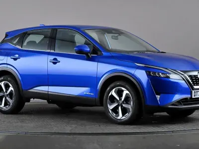 Second-hand Nissan Qashqai Acenta Premium 190 CP (139 kW) 2024 Albastru SUV