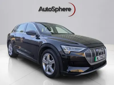 Usado Audi e-tron Comfort 230 kW (313 CV) 2021 Negro SUV
