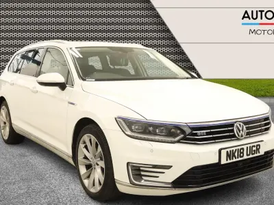Used VW Passat Advance 218 HP (160 kW) 2018 White Estate