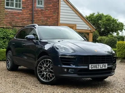 Begagnad Porsche Macan 2018 Blå SUV