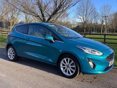 Used Ford Fiesta Titanium 125 HP (91 kW) 2018 Blue Hatchback