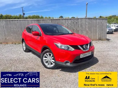 Used Nissan Qashqai Acenta Premium 110 HP (80 kW) 2014 Red SUV